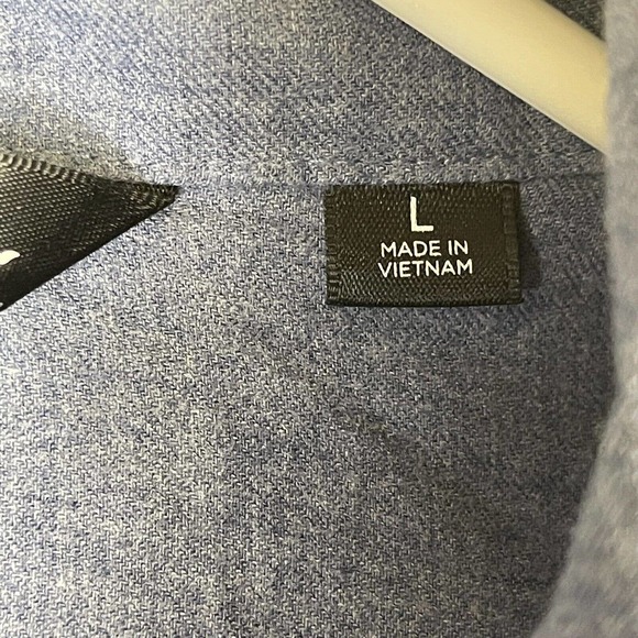 Travis Mathew Mens L Gray Long Sleeve Button Up Shirt Chest Pocket Lightweight - Picture 8 of 11